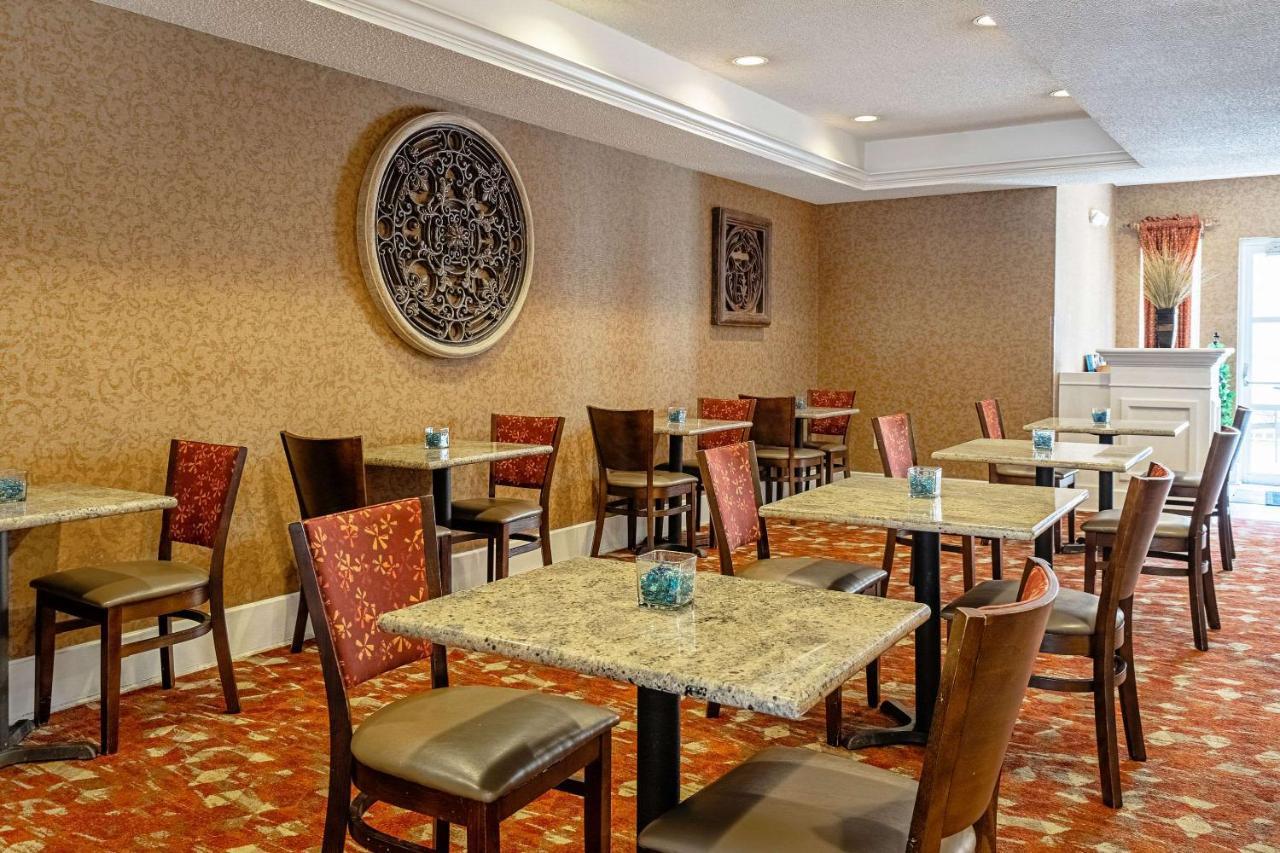 Quality Suites San Antonio Northeast Εξωτερικό φωτογραφία