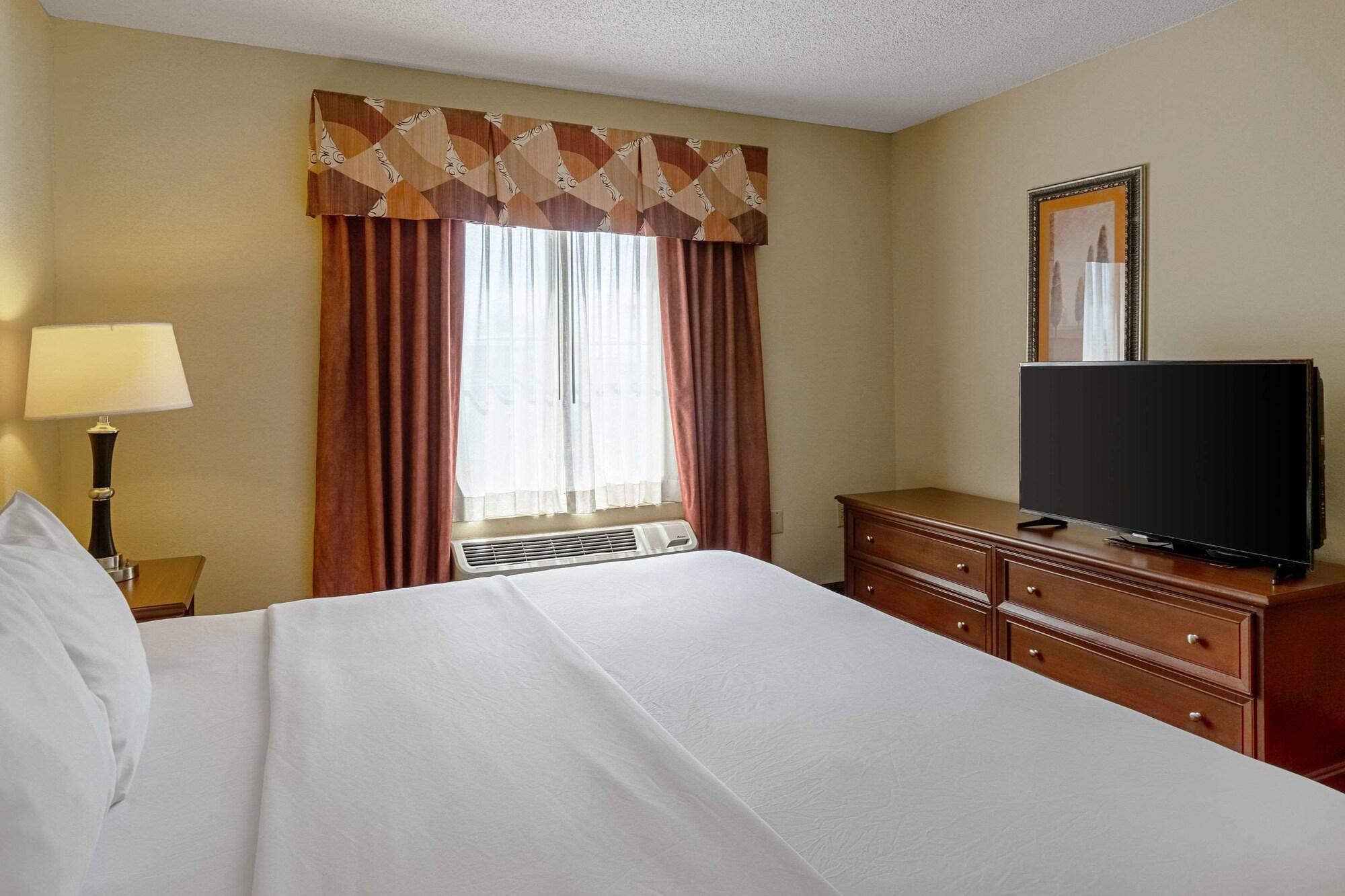 Quality Suites San Antonio Northeast Εξωτερικό φωτογραφία