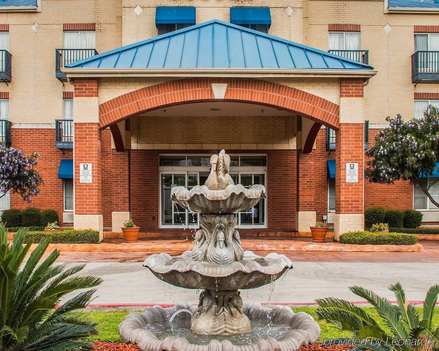 Quality Suites San Antonio Northeast Εξωτερικό φωτογραφία