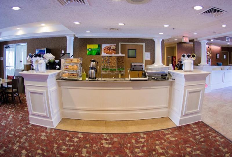 Quality Suites San Antonio Northeast Εξωτερικό φωτογραφία